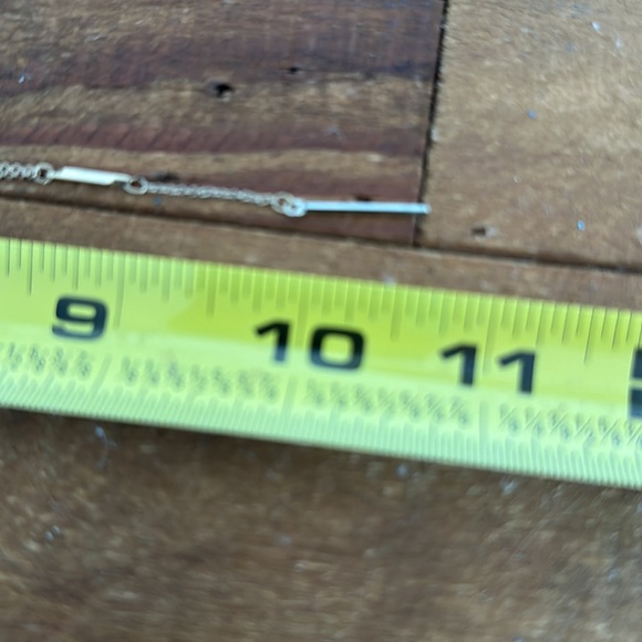 Dainty little gold chain with extended little chain with a charm - Picture 4 of 5